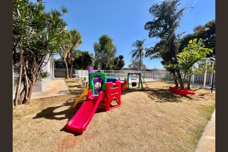Apartamento para alugar com 41m², 2 quartos e 1 vaga Apartamento para alugar com 41m², 2 quartos e 1 vagaÁrea comum - Playground