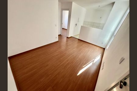 Apartamento para alugar com 41m², 2 quartos e 1 vaga Apartamento para alugar com 41m², 2 quartos e 1 vagaSala