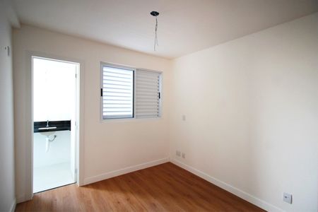 Apartamento à venda com 133m², 3 quartos e 3 vagasSuíte