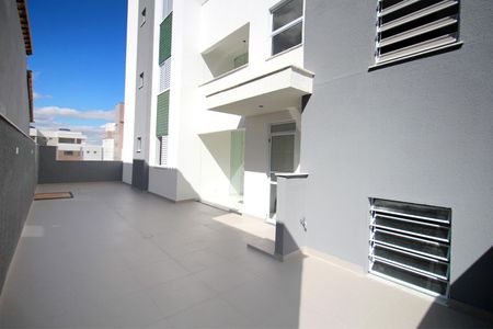 Apartamento à venda com 133m², 3 quartos e 3 vagasVaranda