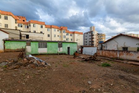 Casa à venda com 316m², 2 quartos e sem vagaAREA EXTERNA