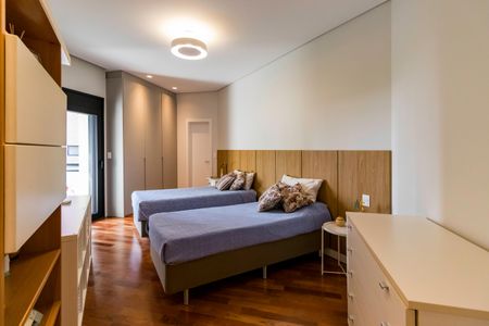 Apartamento à venda com 400m², 4 quartos e 5 vagasQuarto 3