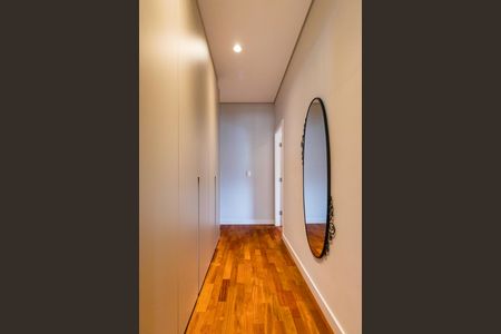 Apartamento à venda com 400m², 4 quartos e 5 vagasCorredor