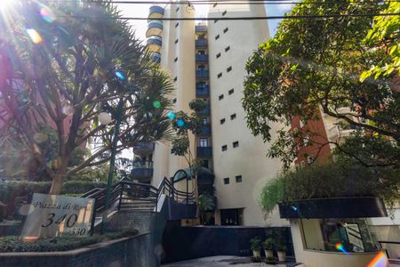 Apartamento à venda com 400m², 4 quartos e 5 vagasFachada