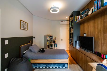 Apartamento à venda com 400m², 4 quartos e 5 vagasQuarto 2