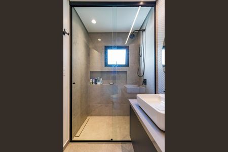 Apartamento à venda com 400m², 4 quartos e 5 vagasBanheiro do Quarto 2