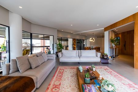 Apartamento à venda com 400m², 4 quartos e 5 vagasSala