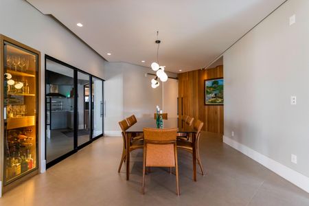 Apartamento à venda com 400m², 4 quartos e 5 vagasSala