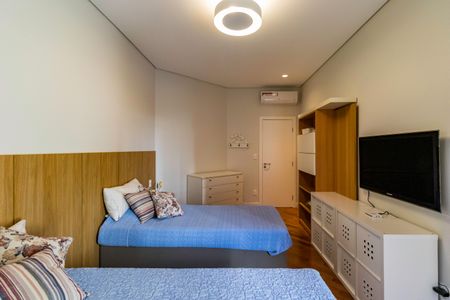 Apartamento à venda com 400m², 4 quartos e 5 vagasQuarto 3