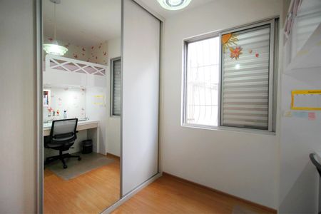 Apartamento à venda com 120m², 4 quartos e 2 vagasQuarto 4