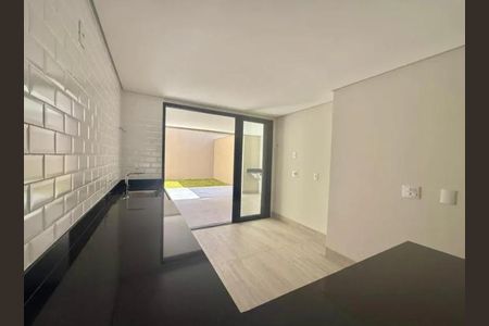 Casa à venda com 180m², 4 quartos e 5 vagas