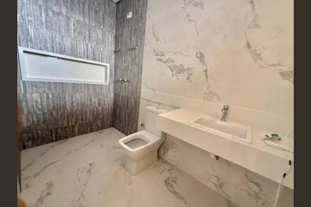 Casa à venda com 180m², 4 quartos e 5 vagas