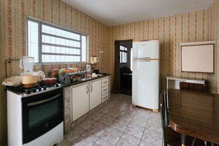 Casa à venda com 104m², 2 quartos e 2 vagas Casa à venda com 104m², 2 quartos e 2 vagasCozinha