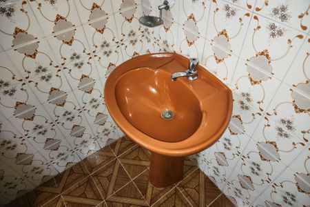 Casa à venda com 104m², 2 quartos e 2 vagas Casa à venda com 104m², 2 quartos e 2 vagasBanheiro Social