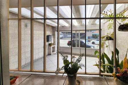 Casa à venda com 104m², 2 quartos e 2 vagas Casa à venda com 104m², 2 quartos e 2 vagasVista do Quarto