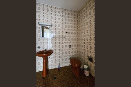 Casa à venda com 104m², 2 quartos e 2 vagas Casa à venda com 104m², 2 quartos e 2 vagasBanheiro Social