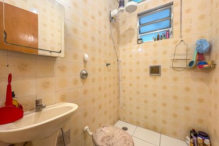 Casa à venda com 192m², 3 quartos e 2 vagas Casa à venda com 192m², 3 quartos e 2 vagasBanheiro