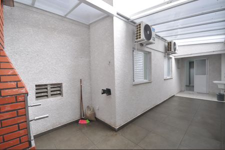 Apartamento à venda com 62m², 2 quartos e sem vagaÁrea privativa