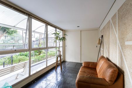 Apartamento à venda com 67m², 2 quartos e 1 vagaÁrea comum