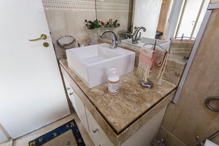 Apartamento à venda com 67m², 2 quartos e 1 vagaBanheiro