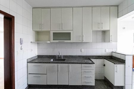 Apartamento à venda com 150m², 3 quartos e 2 vagasCozinha