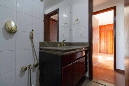 Apartamento à venda com 150m², 3 quartos e 2 vagasBanheiro social