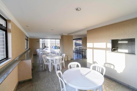 Apartamento à venda com 150m², 3 quartos e 2 vagasÁrea comum - Salão de festas