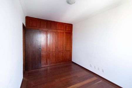 Apartamento à venda com 150m², 3 quartos e 2 vagasQuarto 2