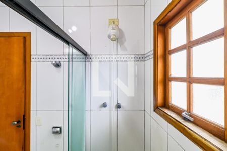 Casa à venda com 250m², 5 quartos e 5 vagas Casa à venda com 250m², 5 quartos e 5 vagasBanheiro da Suíte 1