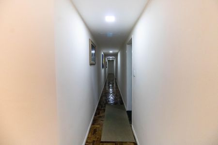 Apartamento à venda com 150m², 3 quartos e 1 vagaCorredor