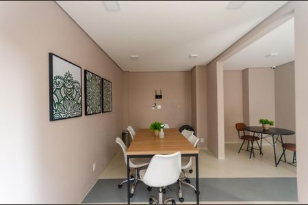 Apartamento à venda com 38m², 2 quartos e sem vaga Apartamento à venda com 38m², 2 quartos e sem vagaSalão de festas