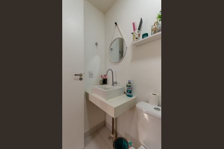 Apartamento à venda com 38m², 2 quartos e sem vaga Apartamento à venda com 38m², 2 quartos e sem vagaBanheiro