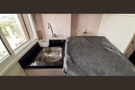 Apartamento à venda com 63m², 3 quartos e 2 vagas Apartamento à venda com 63m², 3 quartos e 2 vagasÁrea de Serviço