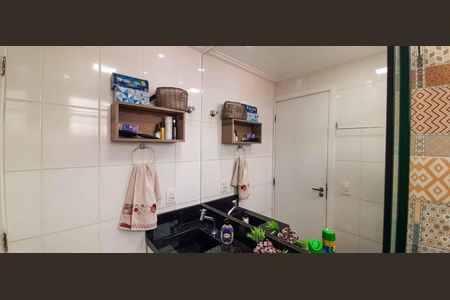 Apartamento à venda com 63m², 3 quartos e 2 vagas Apartamento à venda com 63m², 3 quartos e 2 vagasBanheiro da Suíte