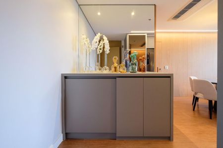 Apartamento para alugar com 68m², 1 quarto e 1 vagaSala