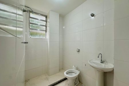 Apartamento à venda com 60m², 2 quartos e 1 vaga Apartamento à venda com 60m², 2 quartos e 1 vagaBanheiro