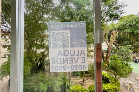 Apartamento à venda com 60m², 2 quartos e 1 vaga Apartamento à venda com 60m², 2 quartos e 1 vagaPlaquinha instalada