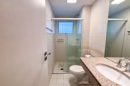 Apartamento para alugar com 48m², 1 quarto e 1 vaga Apartamento para alugar com 48m², 1 quarto e 1 vagaBanheiro da Suíte