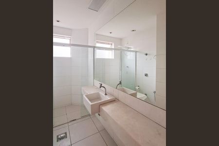 Apartamento para alugar com 395m², 5 quartos e 2 vagasBanheiro 2