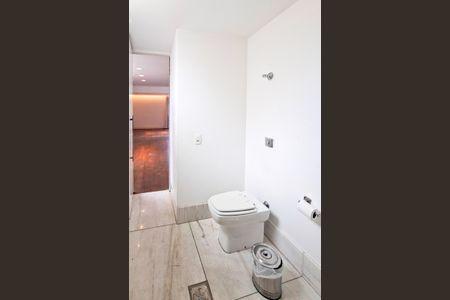 Apartamento para alugar com 395m², 5 quartos e 2 vagasBanheiro 3
