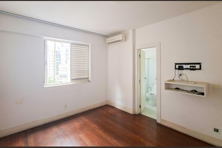 Apartamento para alugar com 395m², 5 quartos e 2 vagasSuíte