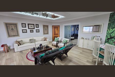 Apartamento para alugar com 198m², 3 quartos e 2 vagasSala