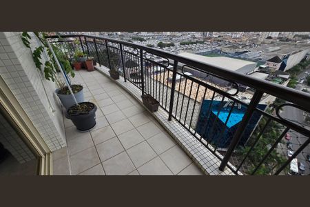 Apartamento para alugar com 198m², 3 quartos e 2 vagasVaranda da Suíte 2