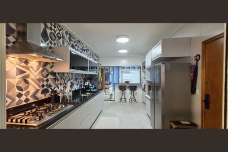 Apartamento para alugar com 198m², 3 quartos e 2 vagasCozinha