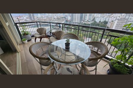 Apartamento para alugar com 198m², 3 quartos e 2 vagasVaranda da Sala