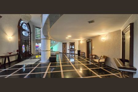 Apartamento para alugar com 198m², 3 quartos e 2 vagasHall de entrada