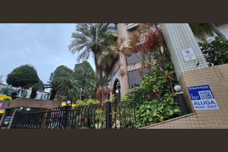 Apartamento para alugar com 198m², 3 quartos e 2 vagasFachada ADESIVO INSTALADO