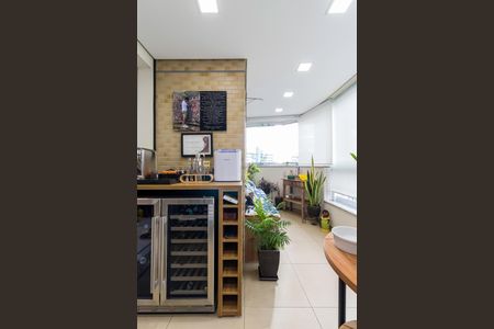 Apartamento à venda com 93m², 2 quartos e 2 vagasSala