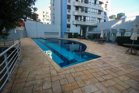 Apartamento à venda com 90m², 3 quartos e 1 vagaÁrea comum - Piscina