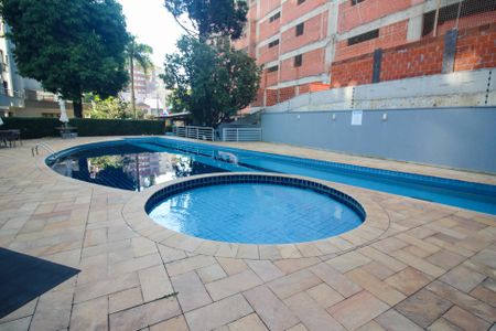 Apartamento à venda com 90m², 3 quartos e 1 vagaÁrea comum - Piscina